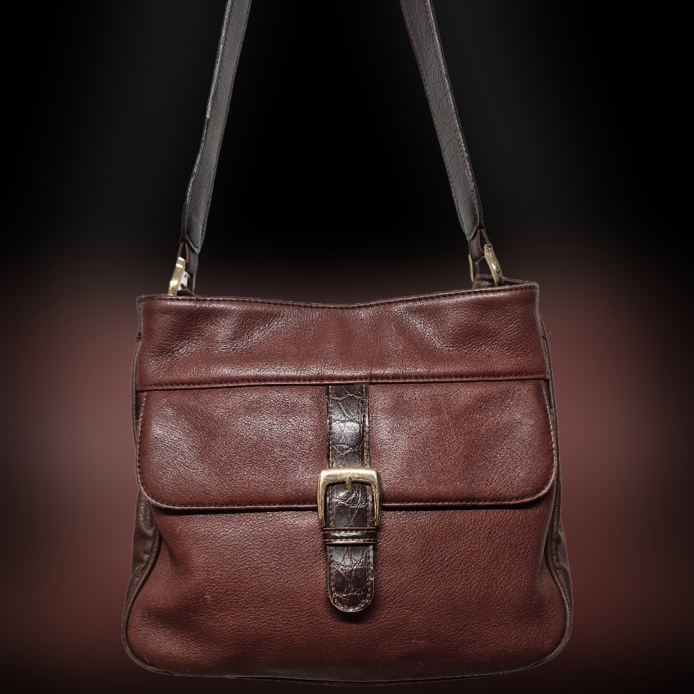 Elegant Brown Leather Shoulder Bag